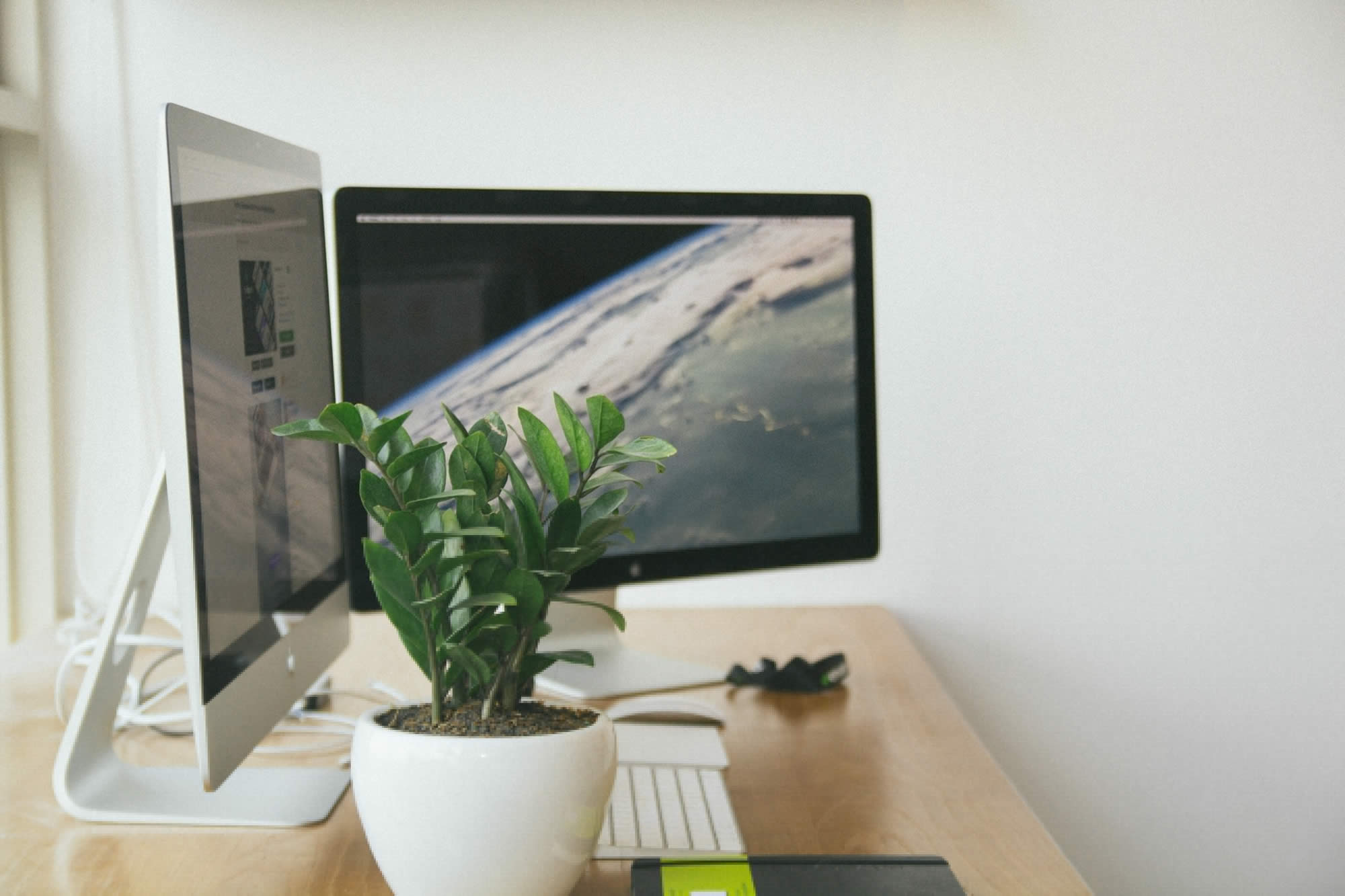 custom creative essay proofreading service usa professional thesis proofreading websites for masters critical analysis ghostwriter websites