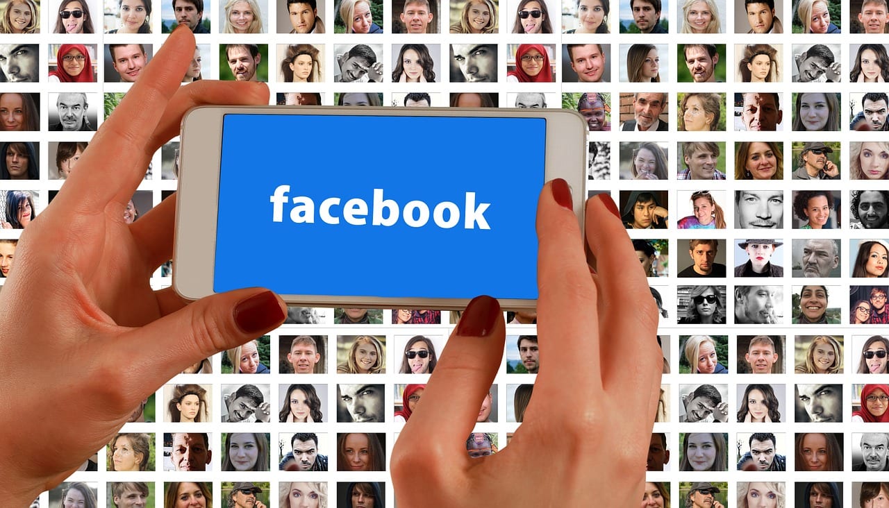 essays on facebook communication essays on facebook communication